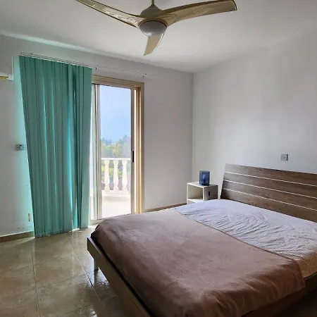 Βίλα 2-bedroom With Private Pool In Paphos